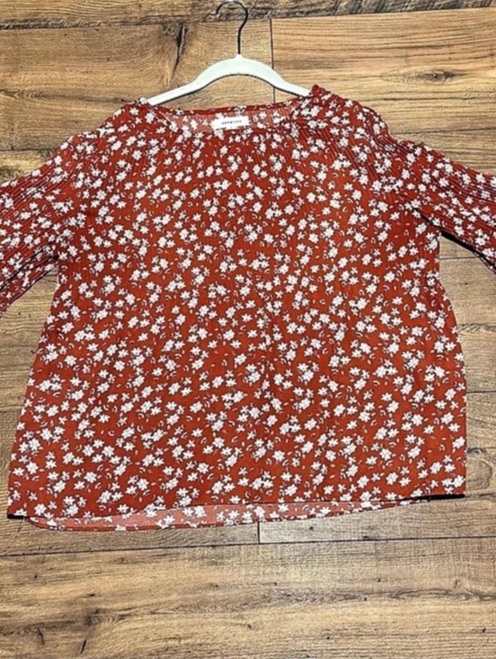 Max Studio Floral Bell Sleeve Blouse in Red & White Size Small